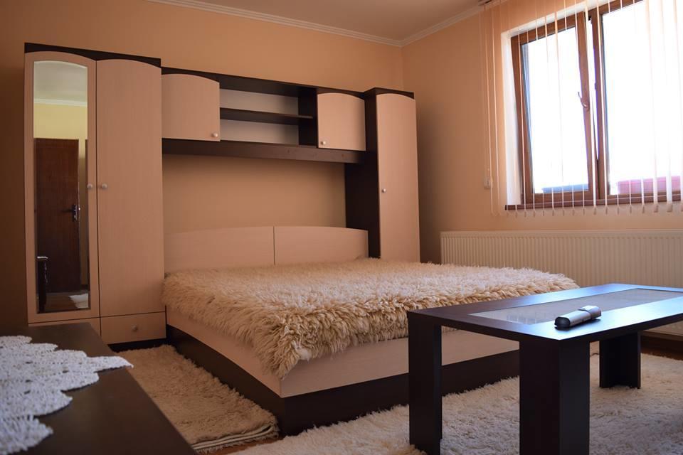 Guest Rooms Profirov Slatograd Exterior foto