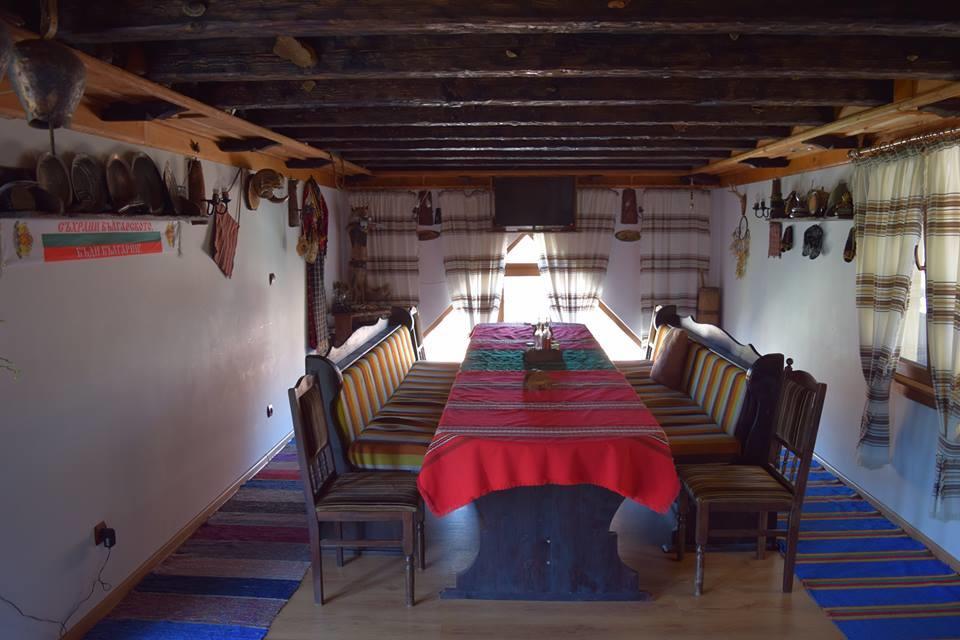 Guest Rooms Profirov Slatograd Exterior foto